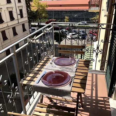 Golfo Dei Poeti Lägenhet *