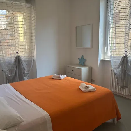 Golfo Dei Poeti Apartment